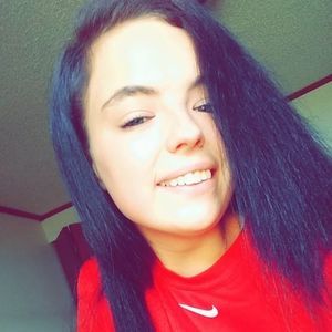 Meet your Posher, Cierra